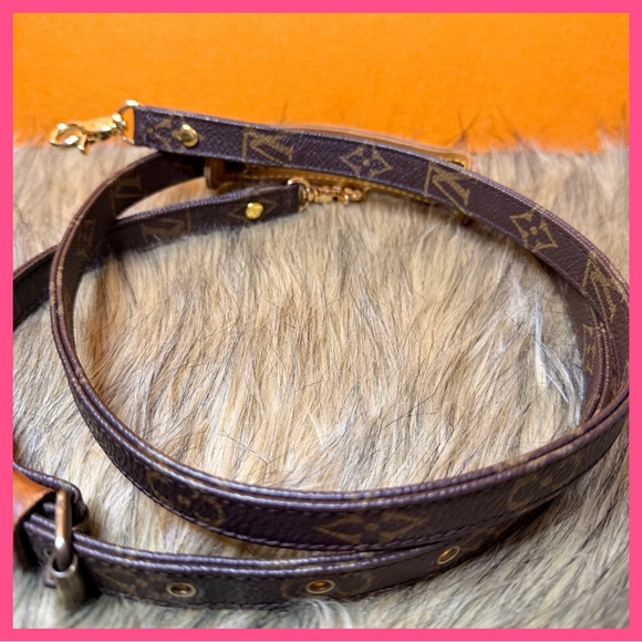 Louis Vuitton Monogram crossbody strap - Picture 7 of 10